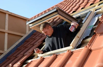 Pose de fenêtres de toit Velux à la Chapelle-sous-Dun